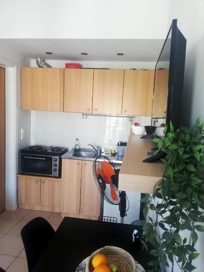 Maria'S Studio No1 In Heraklion/Wifi/Ac Exterior photo