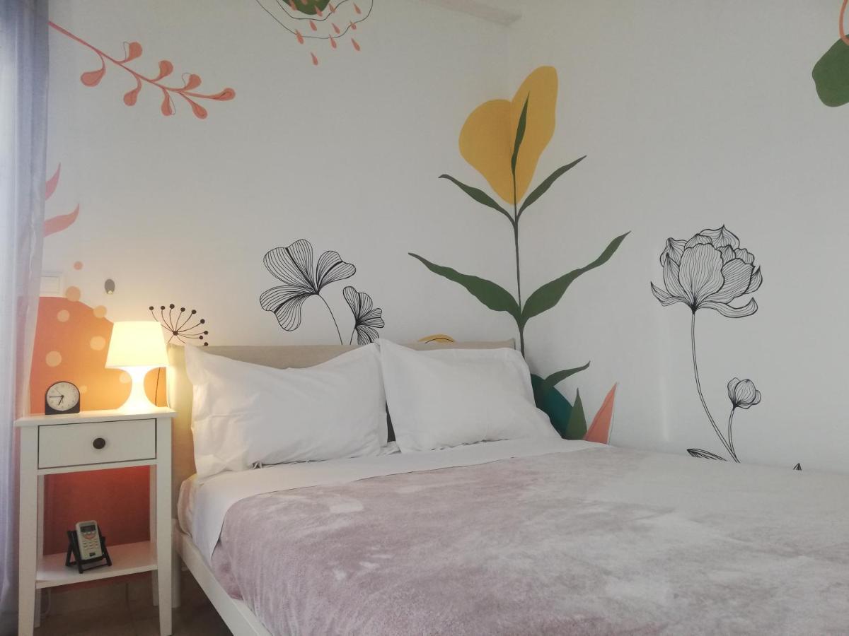 Maria'S Studio No1 In Heraklion/Wifi/Ac Exterior photo