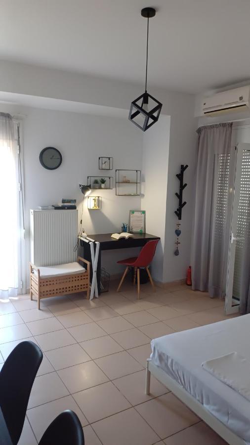 Maria'S Studio No1 In Heraklion/Wifi/Ac Exterior photo